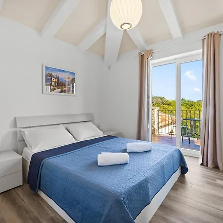 Villa Bosco In With Sea View And Private Pool Only 300 Meters From The
