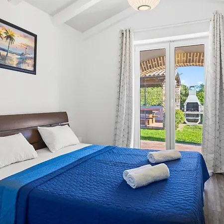 Bosco In With Sea View And Private Pool Only 300 Meters From The *