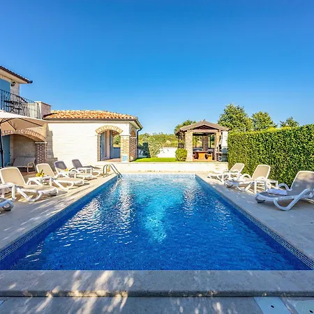 Bosco In With Sea View And Private Pool Only 300 Meters From The *