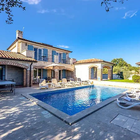 Villa Bosco In With Sea View And Private Pool Only 300 Meters From The